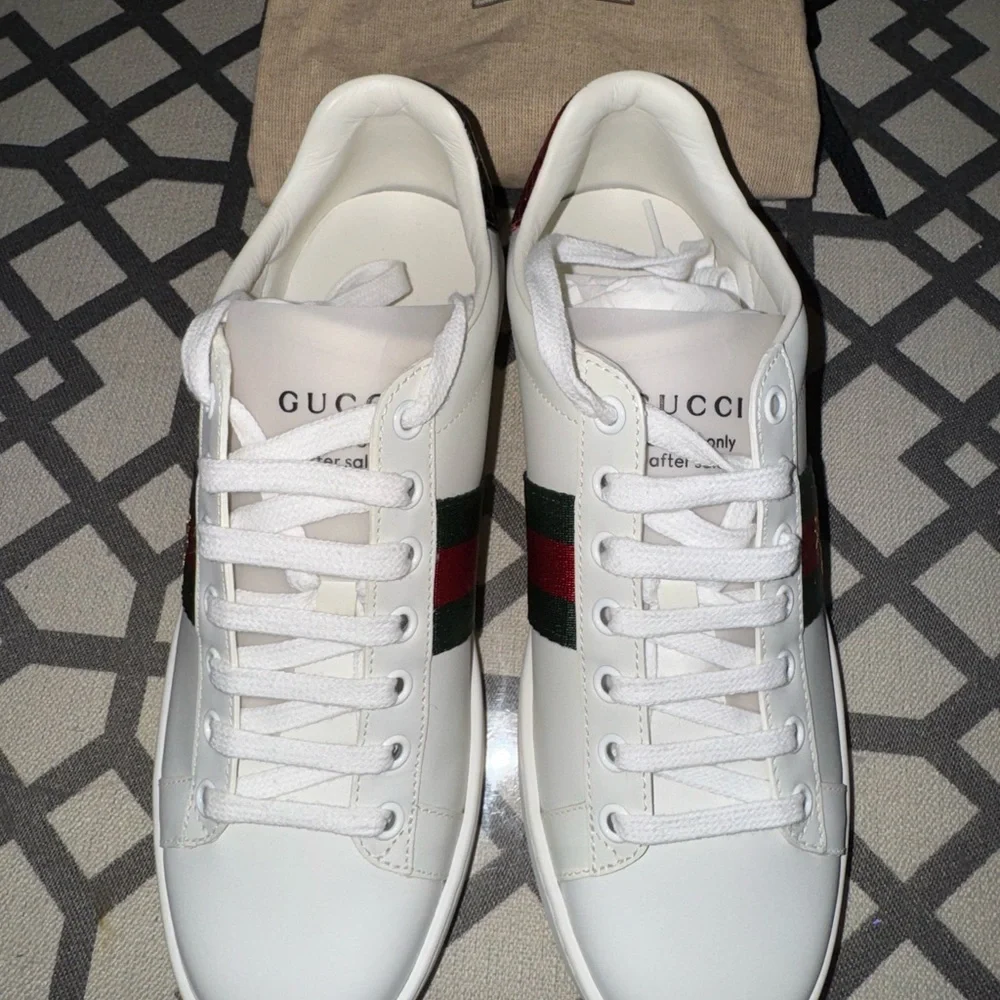 Gucci Women’s White Sneakers with Red and Green Stripes - Picture 3 of 6